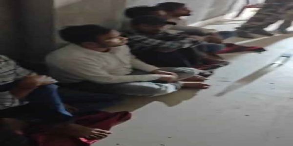 रांची में उत्पाद सिपाही परीक्षा में पेपर लीक की आशंका, हिरासत में 150 से अधिक युवक