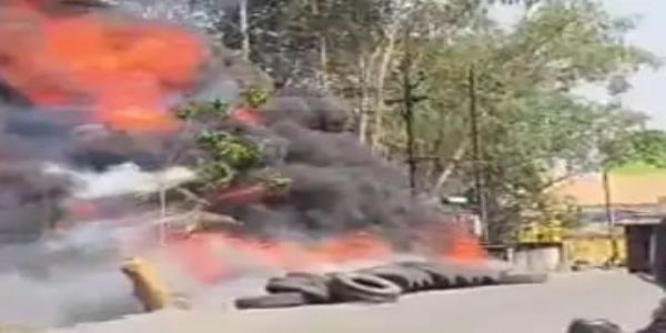 कोरबा : बाँकी मोंगरा के टायर गोदाम में लगी भीषण आग, लाखों का नुकसान