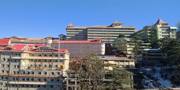 25 साल सेवा के बाद भी प्रमोशन नहीं, हिमाचल के डॉक्टरों ने मांगी उत्तराखण्ड-राजस्थान की तर्ज़ पर पदोन्नति व्यवस्था