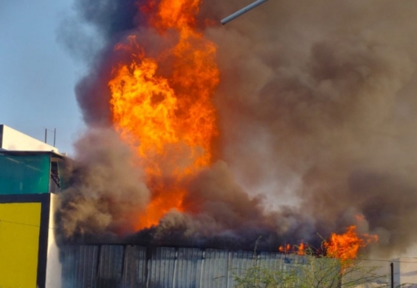 नुकसान,दमकल ने दो से तीन घंटे की मशक्कत के बाद पाया काबू