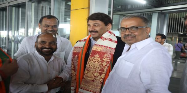 मनोज तिवारी मनोज तिवारी