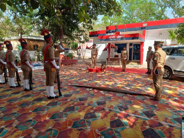 *रजिस्टरों की जांच, मालखाना व परिसर की व्यवस्था पर दिया जोर, चौकीदारों को किया सम्मानित*