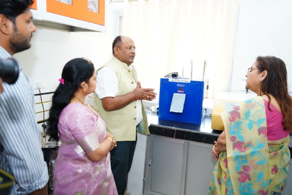 पादप विज्ञान अनुसंधान को नई दिशा: अत्याधुनिक प्रकाश संश्लेषण प्रयोगशाला का उद्घाटन*