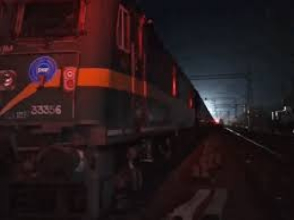 खंडवा में मालगाड़ी के वैगन से एलपीजी गैस रिसाव
