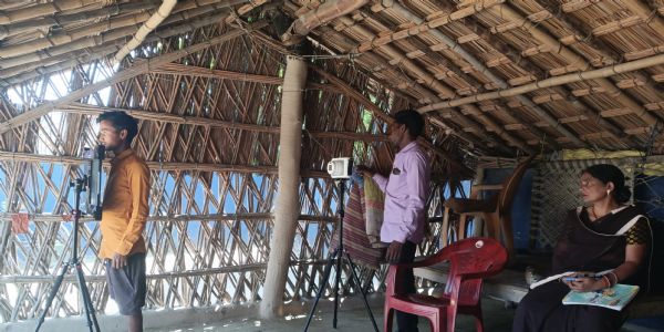 टीबी उन्मूलन अभियान : हैंड होल्ड एक्स-रे मशीन से गांव-गांव हाे रही टीबी जांच, लोग भी किये जा रहे जागरूक