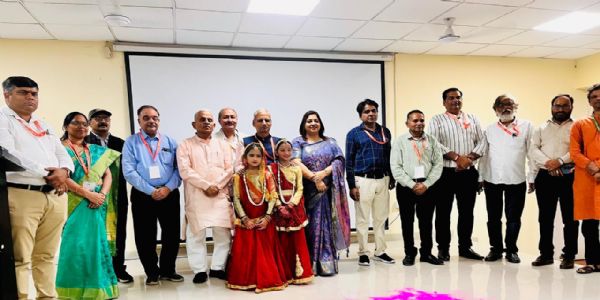 डॉ. सौरभ कौशल ने बढ़ाया अलीगढ़ का मान, शोध पत्र वाचन एवं श्रेष्ठ आलेख में मिला सम्मान