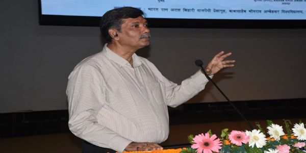 डॉ. अम्बेडकर के आदर्शों को अपनाकर ही समावेशी समाज का निर्माण संभव : प्रो. बद्री नारायण तिवारी