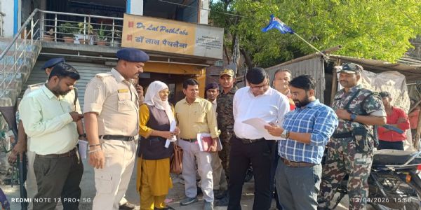 मैरवा में सात अस्पताल-पैथोलॉजी सील, डॉक्टर फरार