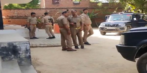 बिहार में जहरीली शराब कांड का कनेक्शन जौनपुर से, आरोपी की तलाश में बिहार पुलिस की छापेमारी