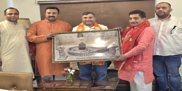 नव नियुक्त डीआईजी शिव कुमार शर्मा का किया गया सम्मान