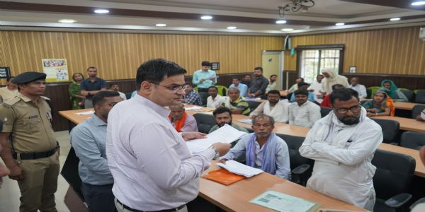 जनता दरबार में 38 फरियादियों की सुनी गई फरियाद