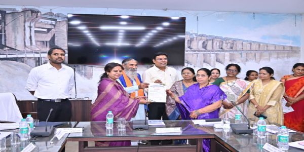 डुबान क्षेत्र की आंगनबाड़ी कार्यकर्ताओं का सम्मान, उत्कृष्ट सेवाओं को मिली सराहना