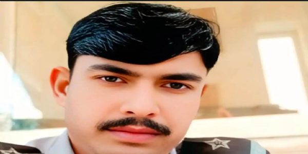 पिता को फोन कर पुत्र ने फांसी लगा दे दी जान