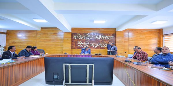 जनता मिलन में सीडीओ को बताई समस्याएं