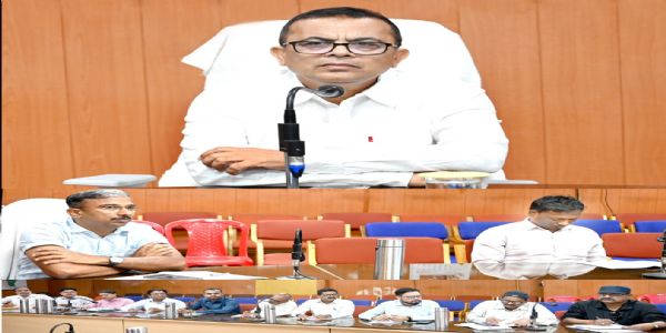 जांजगीर चांपा:  ज्ञानभारतम् पाण्डुलिपि सर्वेक्षण अभियान को लेकर जिलास्तरीय समिति की बैठक, दुर्लभ ग्रंथों के संरक्षण पर जोर