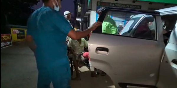 सड़क हादसे में तृणमूल प्रत्याशी मीता बाग के पति गंभीर रूप से घायल