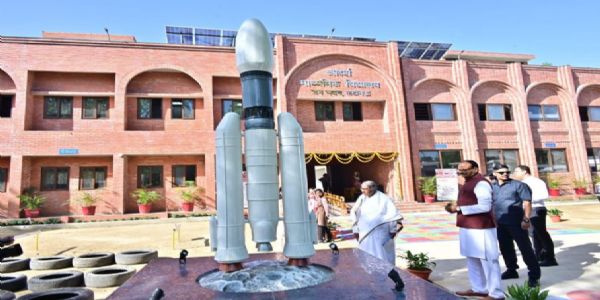 राज्यपाल व मुख्यमंत्री ने किया जन भवन के आदर्श माध्यमिक विद्यालय के नवीन भवन का उद्घाटन