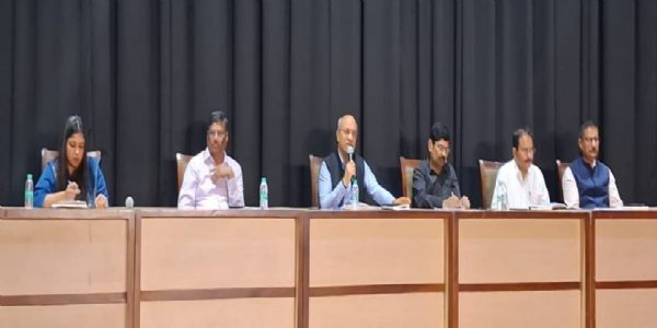 उत्तर  प्रदेश सरकार ने न्यूनतम वेतन में की अंतरिम बढ़ोतरी, एक अप्रैल होगा लागू