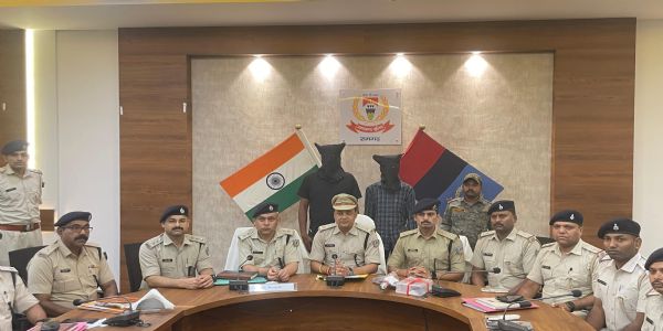 देसी कार्बाइन और पिस्तौल के साथ राहुल दुबे गैंग के दो अपराधी गिरफ्तार