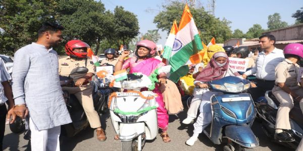 नारी शक्ति वंदन कार्यक्रम में उमड़ा जनसैलाब, नारी शक्ति के जोश और संकल्प से गूंज उठा