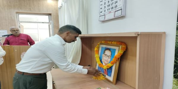 संविधान के शिल्पी को नमन, जयंती पर गूंजे समता और न्याय के स्वर