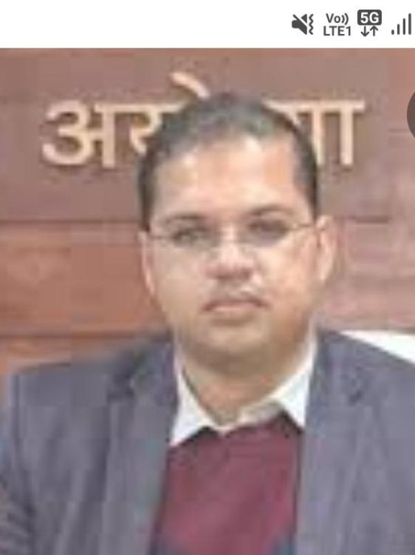 मुख्य विकाश अधिकारी ध्रुव खड़िया