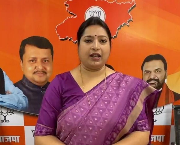 डॉ प्रीति शेखर