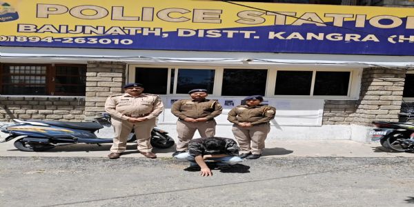 135 ग्राम चरस के मामले में मुख्य सप्लायर चढ़ा पुलिस के हत्थे