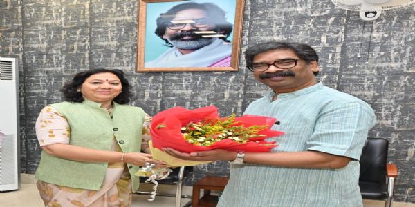 मुख्यमंत्री से कुलपति ने की मुलाकात