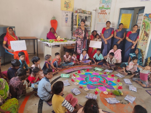 पोषण पखवाड़ा अंतर्गत ईसीसीई गतिविधियां एवं जागरुकता सत्र का किया गया आयोजन