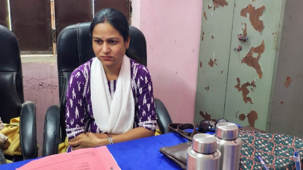 महिला ग्राम विकास अधिकारी 10 हजार 400 रुपए रिश्वत लेते गिरफ्तार