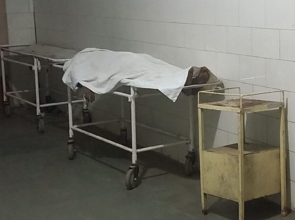 सड़क हादसे में बाईक सवार युवक की दर्दनाक मौत