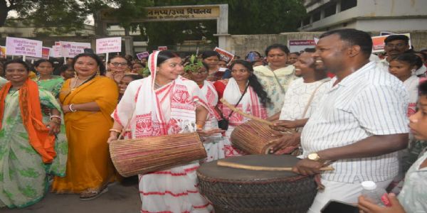 नारी शक्ति वंदन अधिनियम के समर्थन में जमशेदपुर में पदयात्रा