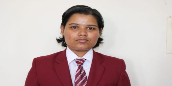 शिवाश्री प्रधान ने 99.2% के साथ श्री स्वामीनारायण गुरुकुल इंटरनेशनल स्कूल, एनटीपीसी लारा का मान बढ़ाया