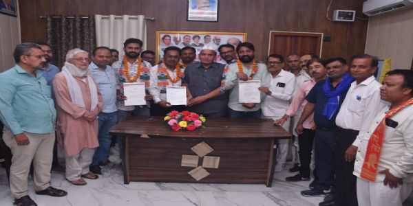 कानपुर के व्यापारी, अल्पसंख्यक और युवा वर्ग बेहद परेशान, उनकी आवाज उठाएंगे प्रकोष्ठ : पवन गुप्ता