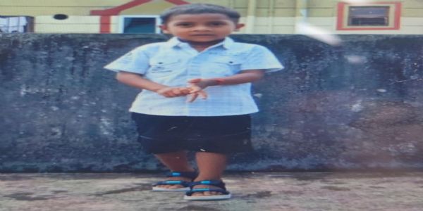 तेज रफ्तार कार की चपेट में बच्चे की मौत, चालक फरार