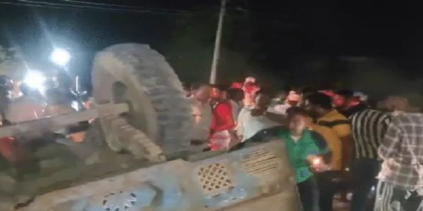 मप्र के श्योपुर जिले में ट्रैक्टर ट्रॉली पलटी