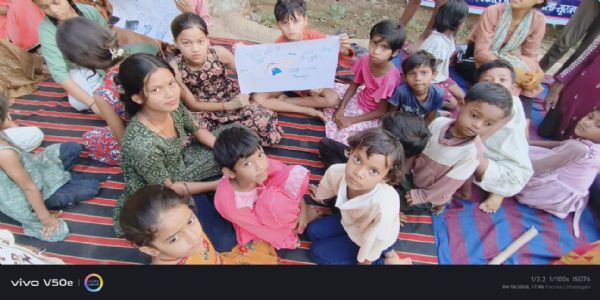 सूरजपुर : पचिरा में बाल विवाह के खिलाफ जागरूकता रैली, बच्चों ने चित्रों के जरिए दिया सशक्त संदेश