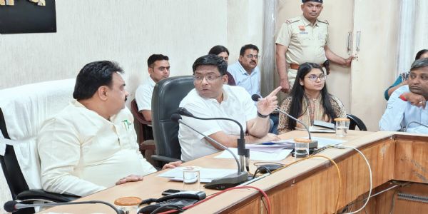 जींद : सीएम घोषणाओं पर जल्द किया जाए काम शुरू : डा. मिड्ढा