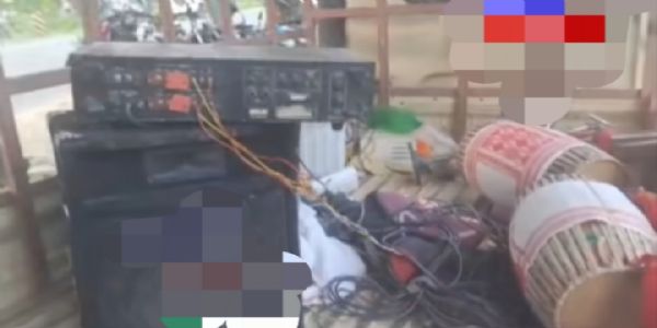 नारायणपुर में हुसरी दल की गाड़ी दुर्घटनाग्रस्त, 20 बिहू कलाकार घायल