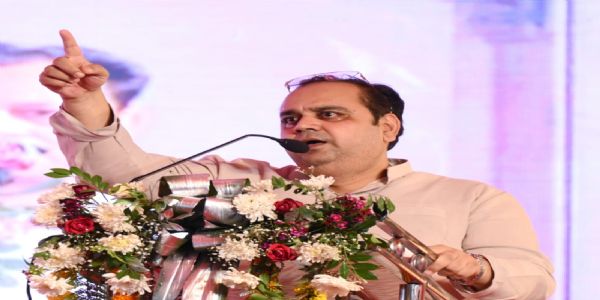 डीटीसी की आय में 173 करोड़ रुपये की वृद्धि : पंकज कुमार सिंह