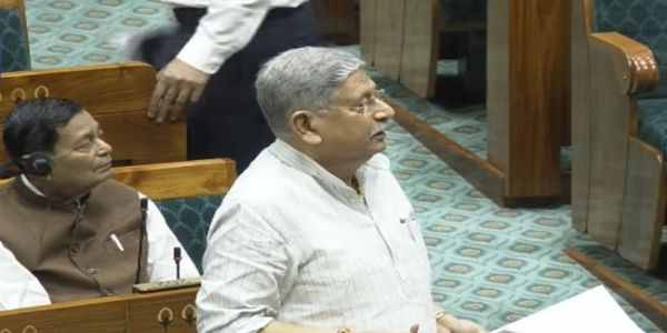 महिला आरक्षण बिल पर ललन सिंह ने सदन में किया प्रधानमंत्री का समर्थन, लालू की तरह हश्र से बचने के लिए अखिलेश काे दी सलाह