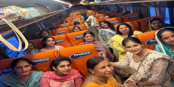 फतेहाबाद जिले से 46 महिलाएं संसद की कार्यवाही देखने पहुंची दिल्ली, महिला आरक्षण बिल की बनेगी साक्षी