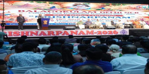 उपराष्ट्रपति सी. पी. राधाकृष्णन शनिवार को बालगोकुलम के कार्यक्रम को संबोधित करते हुए