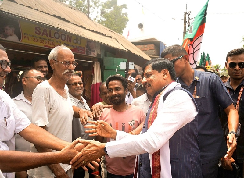 मप्र के मुख्यमंत्री ने पश्चिम बंगाल में भाजपा प्रत्याशियों के समर्थन में किया घर-घर संपर्क