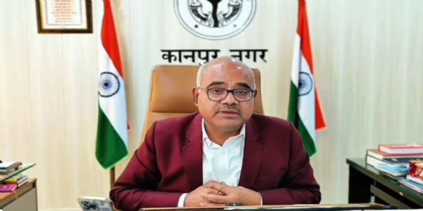 आधार की फोटोकॉपी का झंझट खत्म, अब बिना इंटरनेट होगा पहचान सत्यापन : जिलाधिकारी