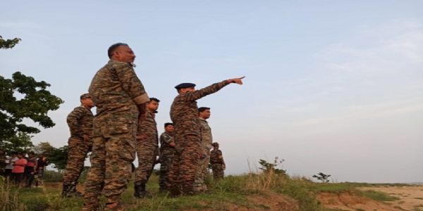 बहरागोड़ा में मिले जिंदा बम से दहशत में ग्रामीण, सेना ने शुरू की जांच