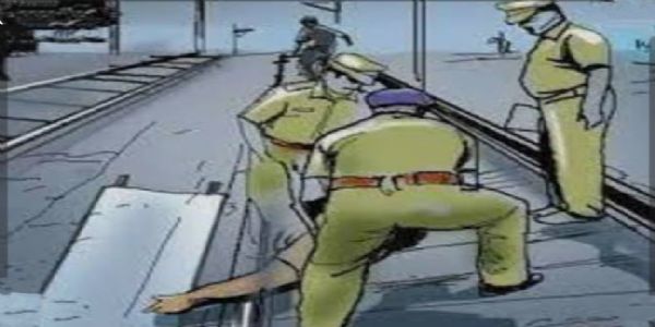 देवरिया: किशोर का शव रेलवे ट्रैक के पास मिला, जांच में जूटी पुलिस