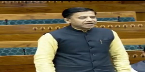 मातृ शक्ति के लिए संसद में गूंजी देवरिया लोकसभा की आवाज