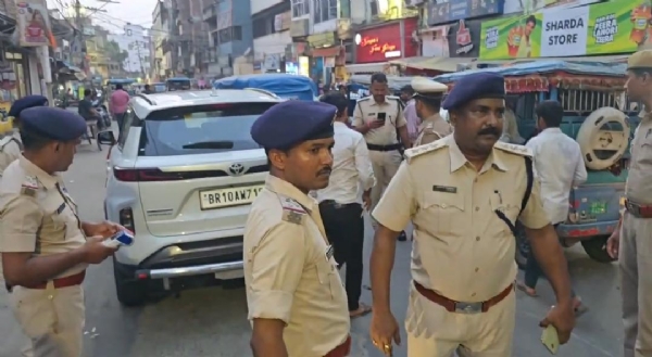 अभियान में शामिल पुलिस